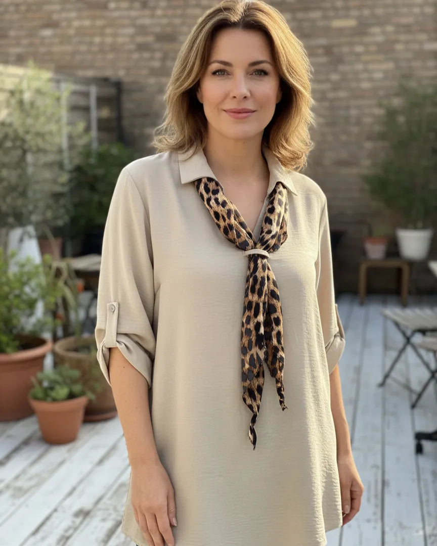 Blouse femme fluide avec foulard léopard intégré – made in Italy