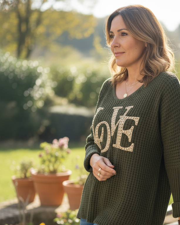 Pull oversize Dolce Love femme kaki inscription LOVE à strass – maille douce italienne