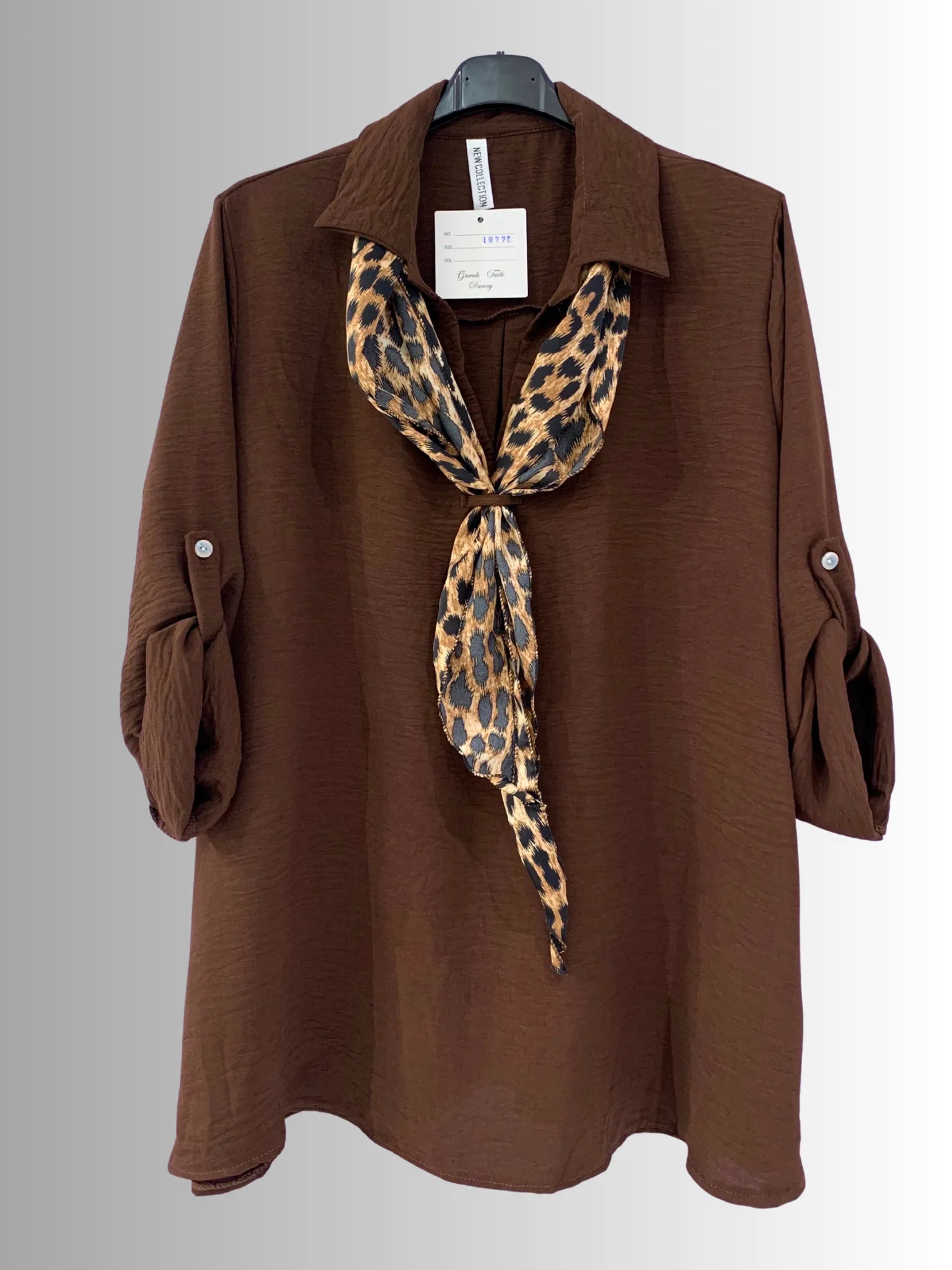 Blouse femme fluide couleur chocolat avec foulard léopard intégré – made in Italy