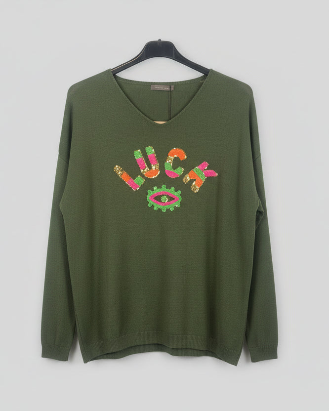 Pull Luck made in Italy vue détail broderie message positif