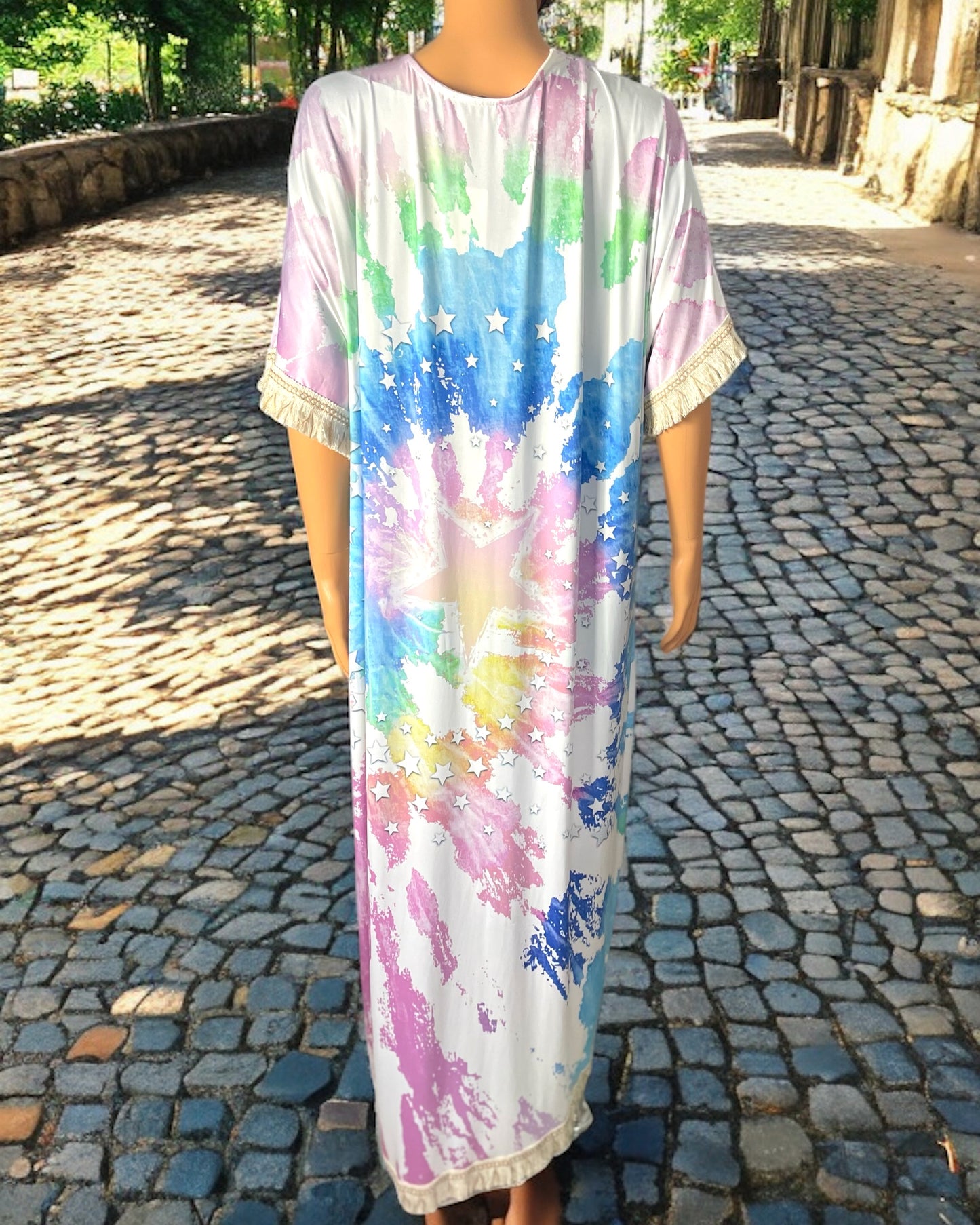 Kimono long en satin pastel élégant et fluide