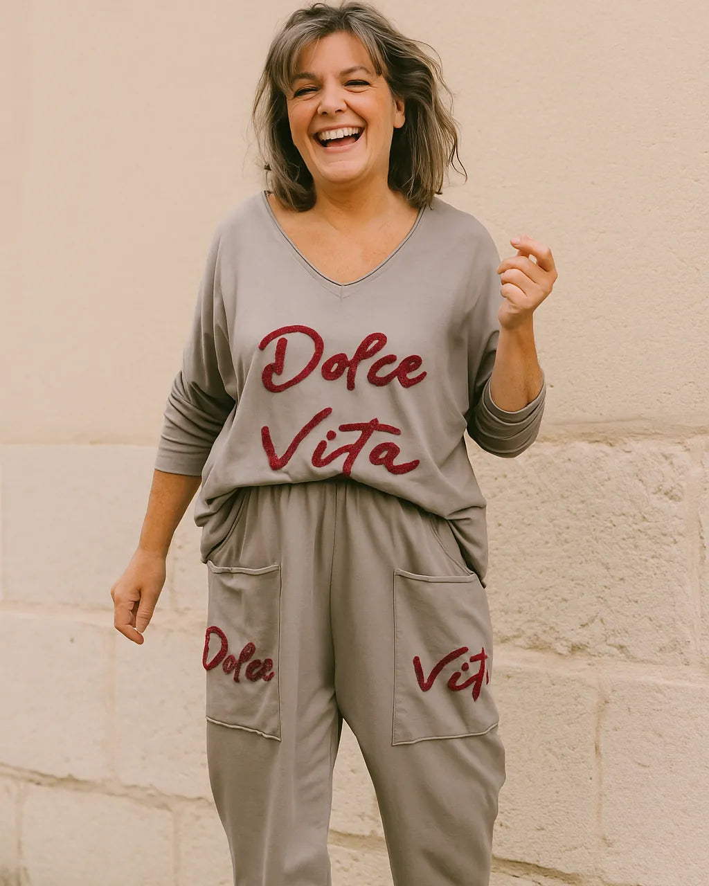 Haut Dolce Vita taupe – inscription fuchsia – Mam’sailes