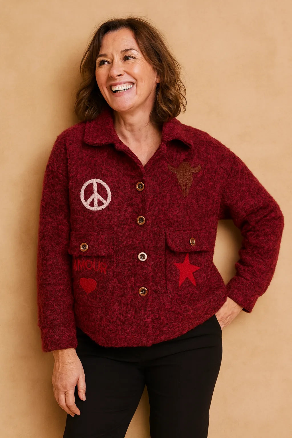 Veste bordeaux badges étoile cœur peace