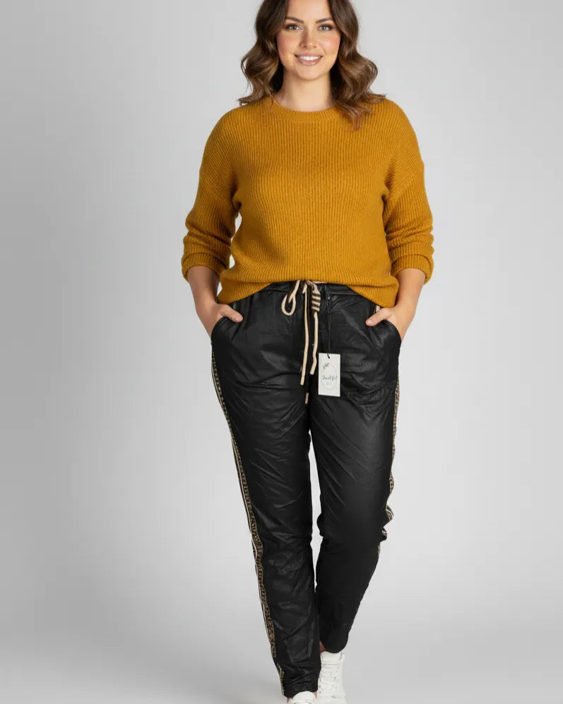 Pantalon  femme mode avec bandes léopard et cordon – coupe confortable, fabriqué en Italie