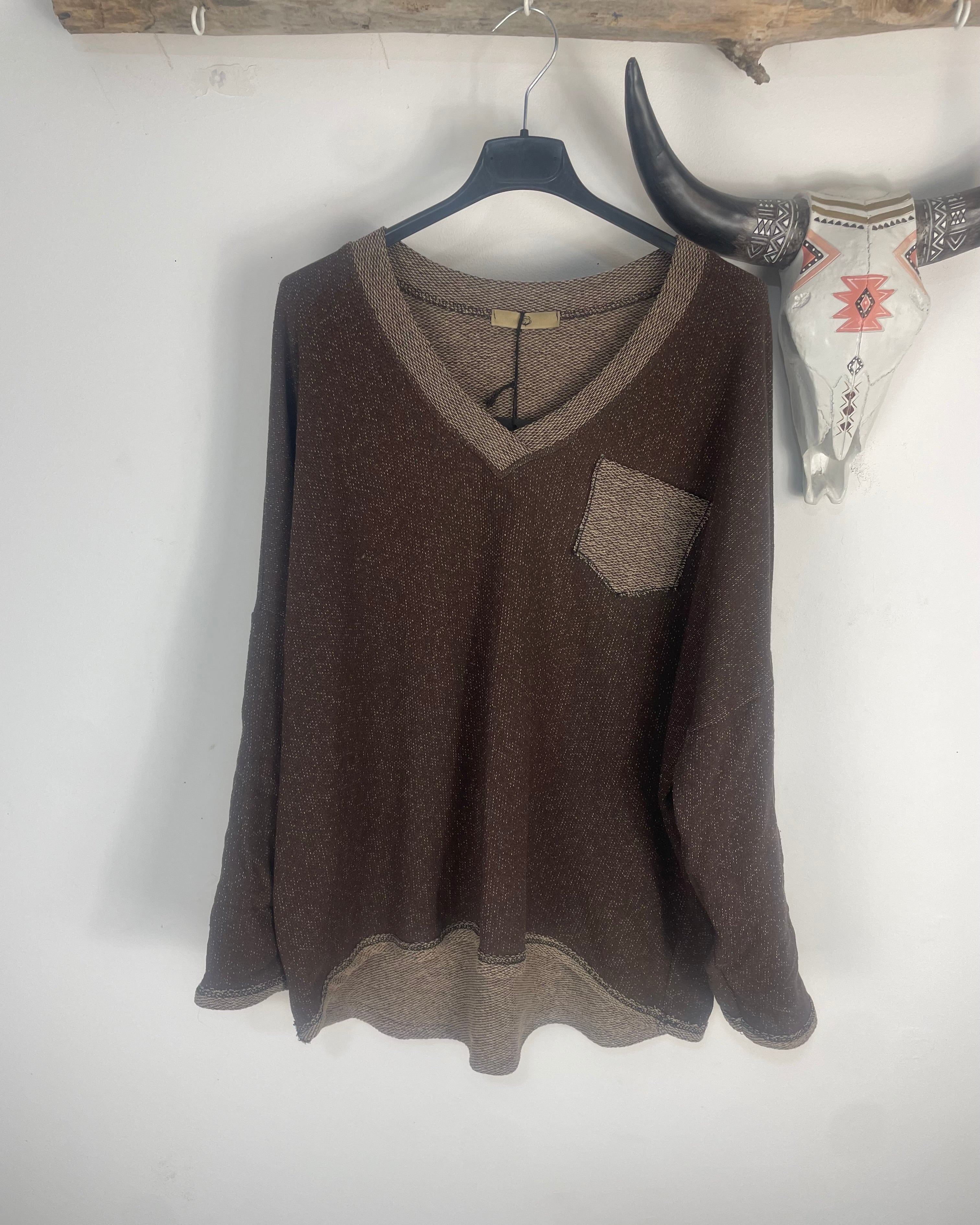 Pull Complice chocolat col V poche contrastés beige made in Italy 36-46