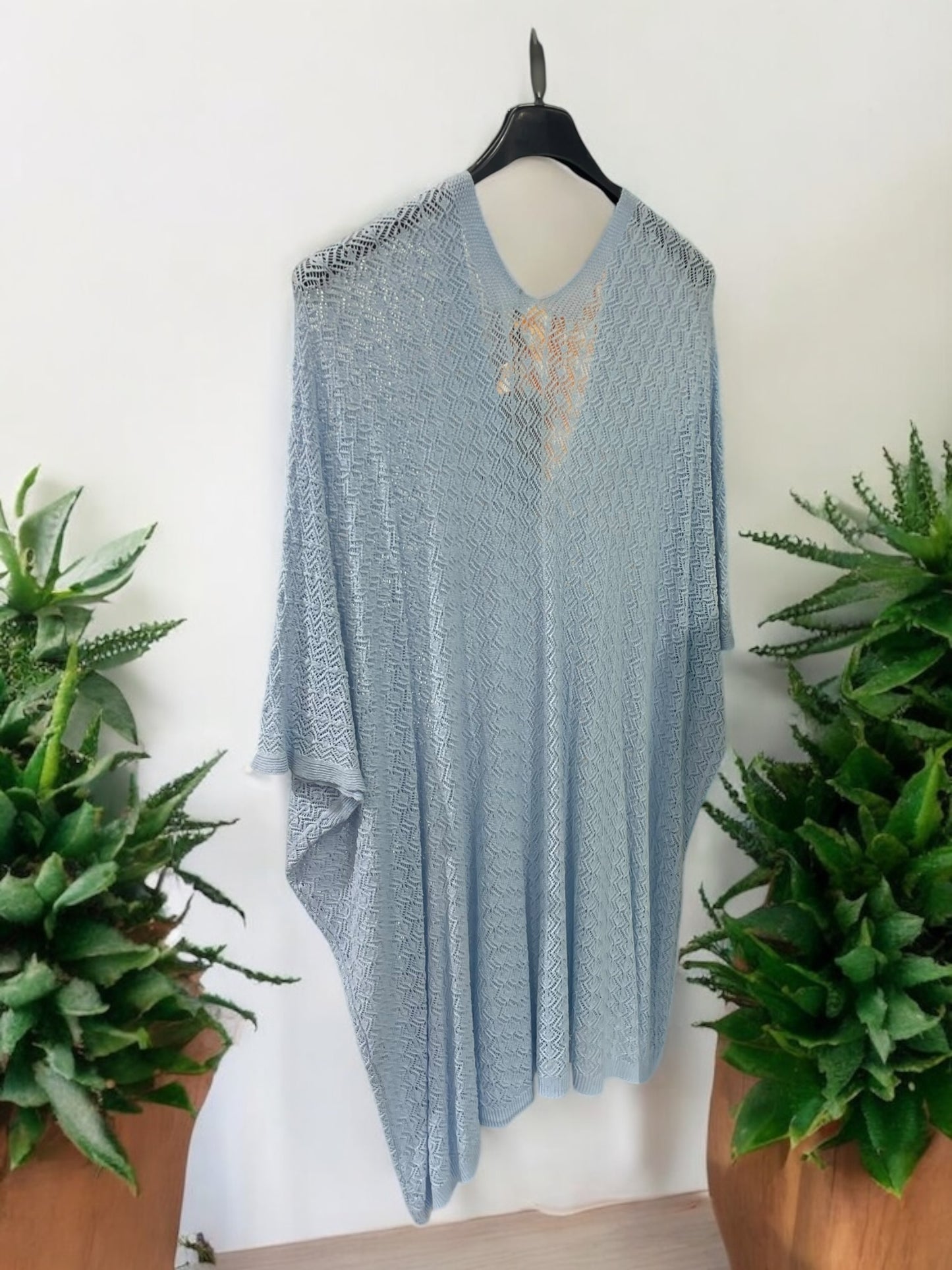 🌸 Pull Poncho Oversize en Maille Ajourée – Élégance & Confort 🌸