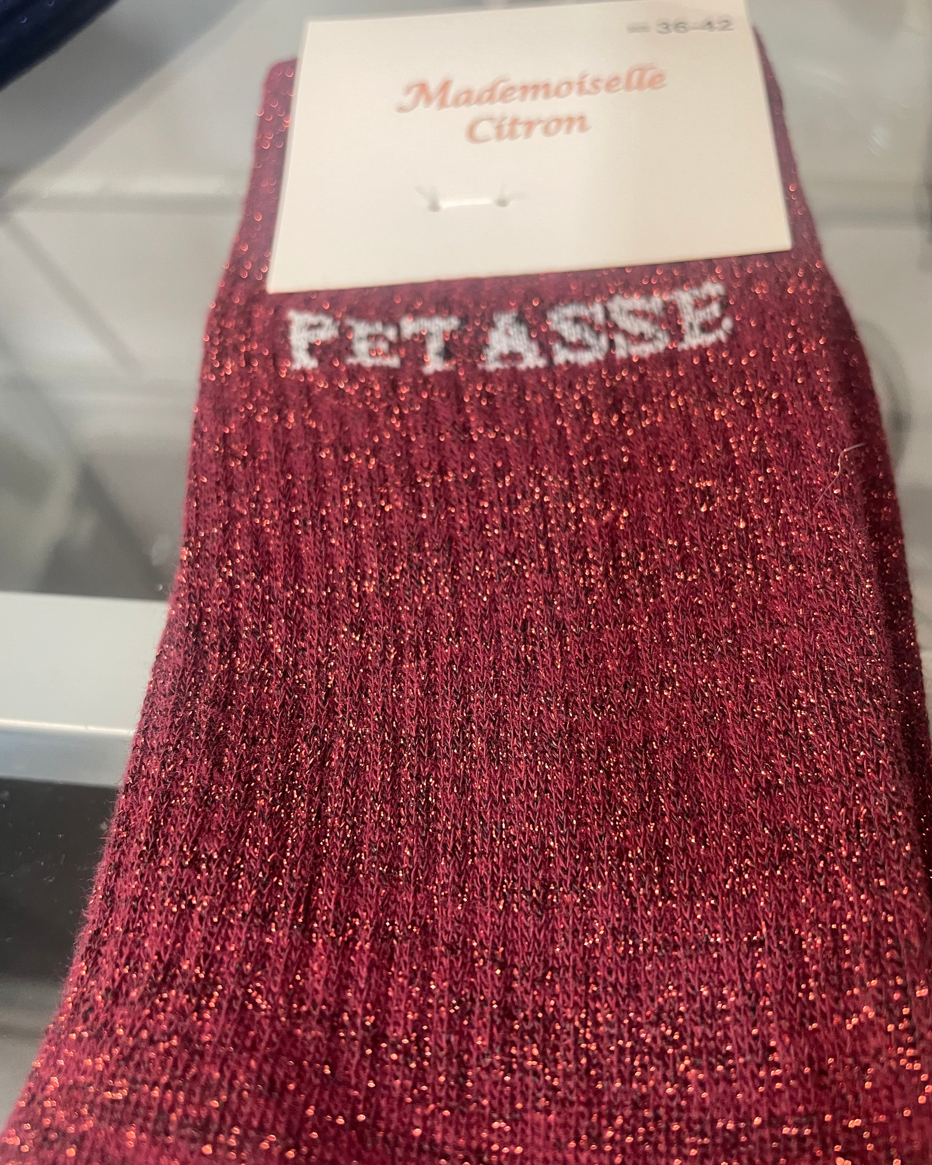 Détail inscription Petasse paillettes chaussettes Mademoiselle Citron fun