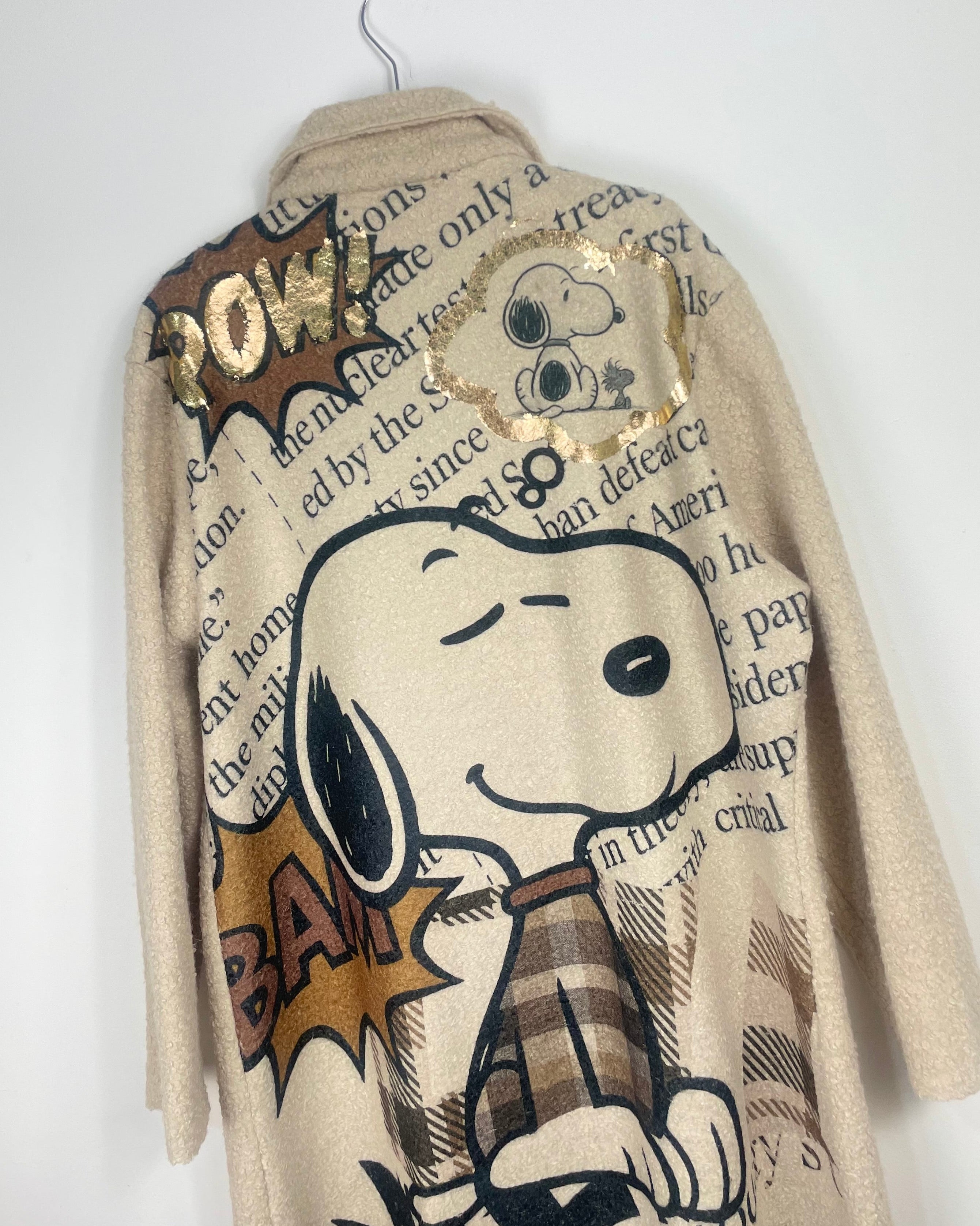 Détail impression Snoopy colorée – manteau long femme original – Mam’sailes