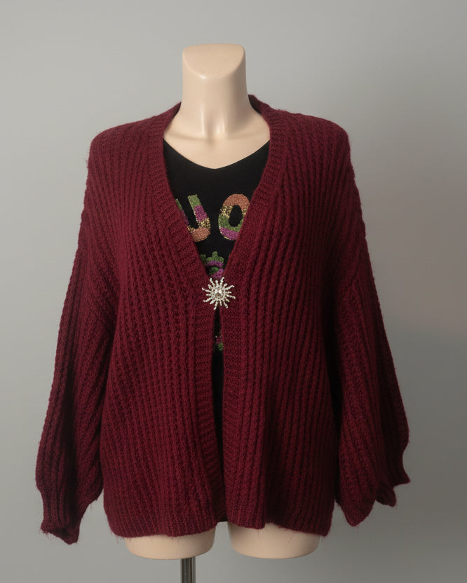 Gilet lie de vin broche dorée maille épaisse oversize grande taille