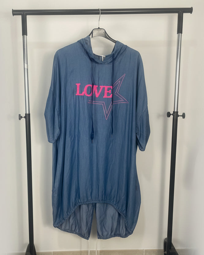 Robe tunique LOVE strass Mam's Ailes sur cintre vue de face lyocell jean capuche coupe asymétrique