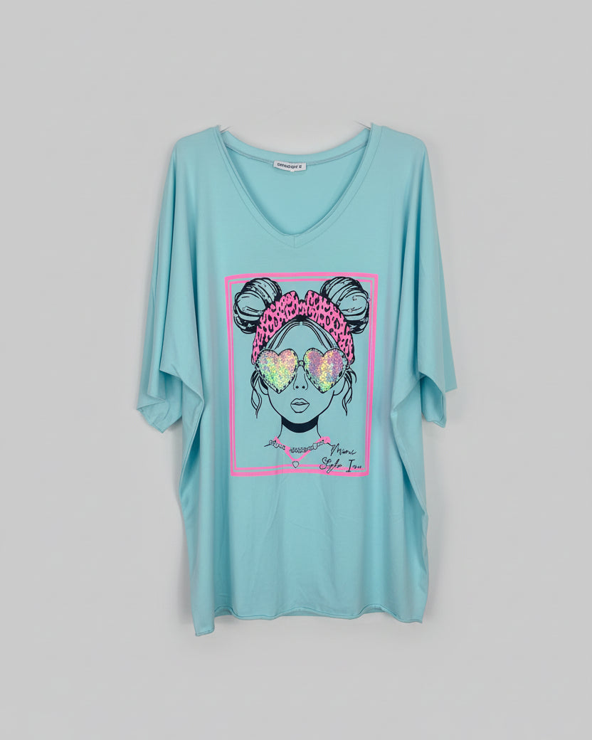 Tee-shirt Romy turquoise col V visage fun cœurs sequins strass Made in Italy grande taille 48-52