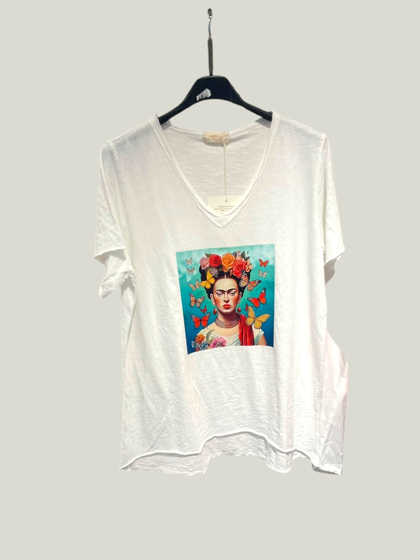 ✨ Tee-shirt blanc Frida Kahlo – Style Artistique & Tendance ✨