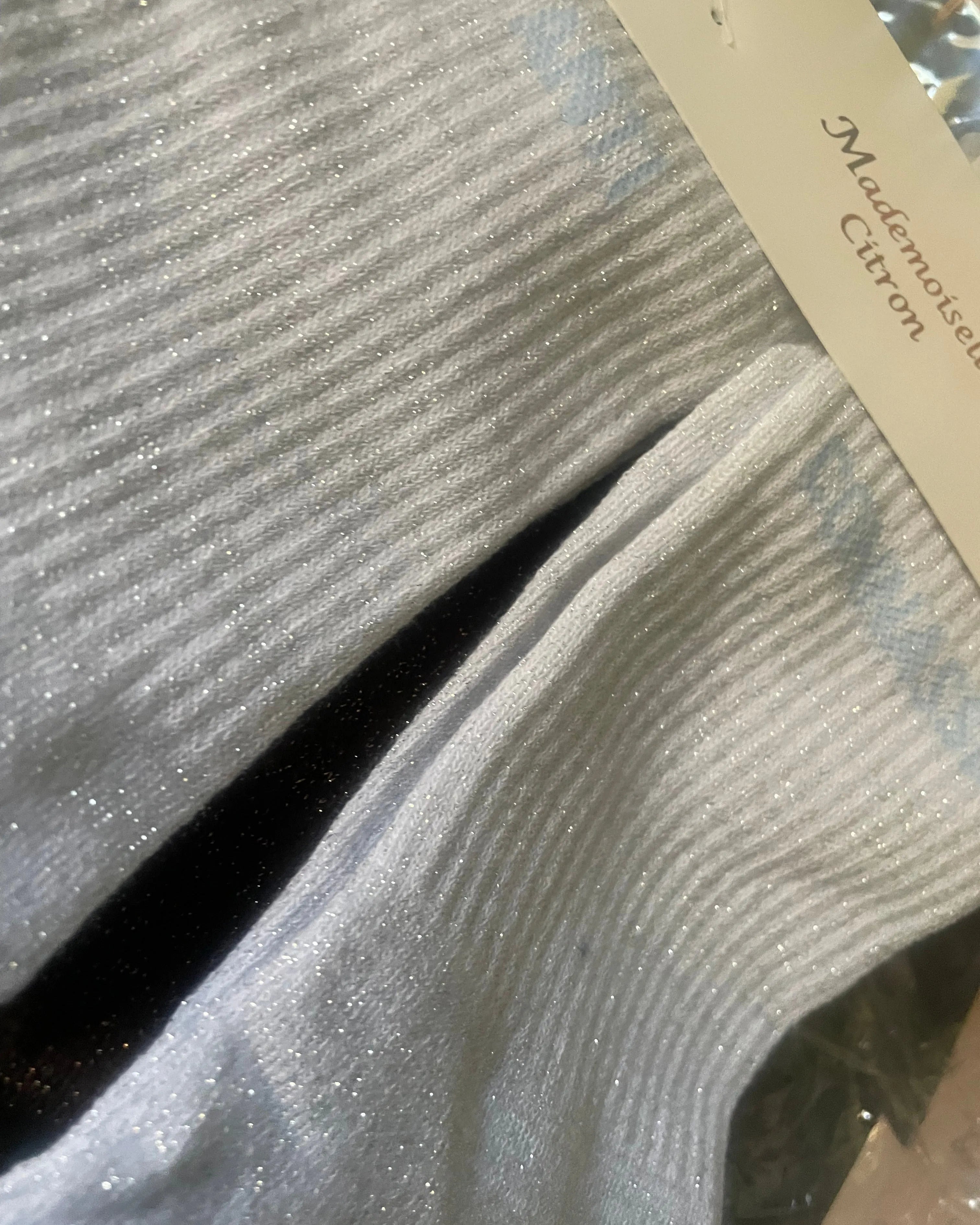 chaussettes pailletées “ANTI CONNASSE” coloris variés – taille 36-42