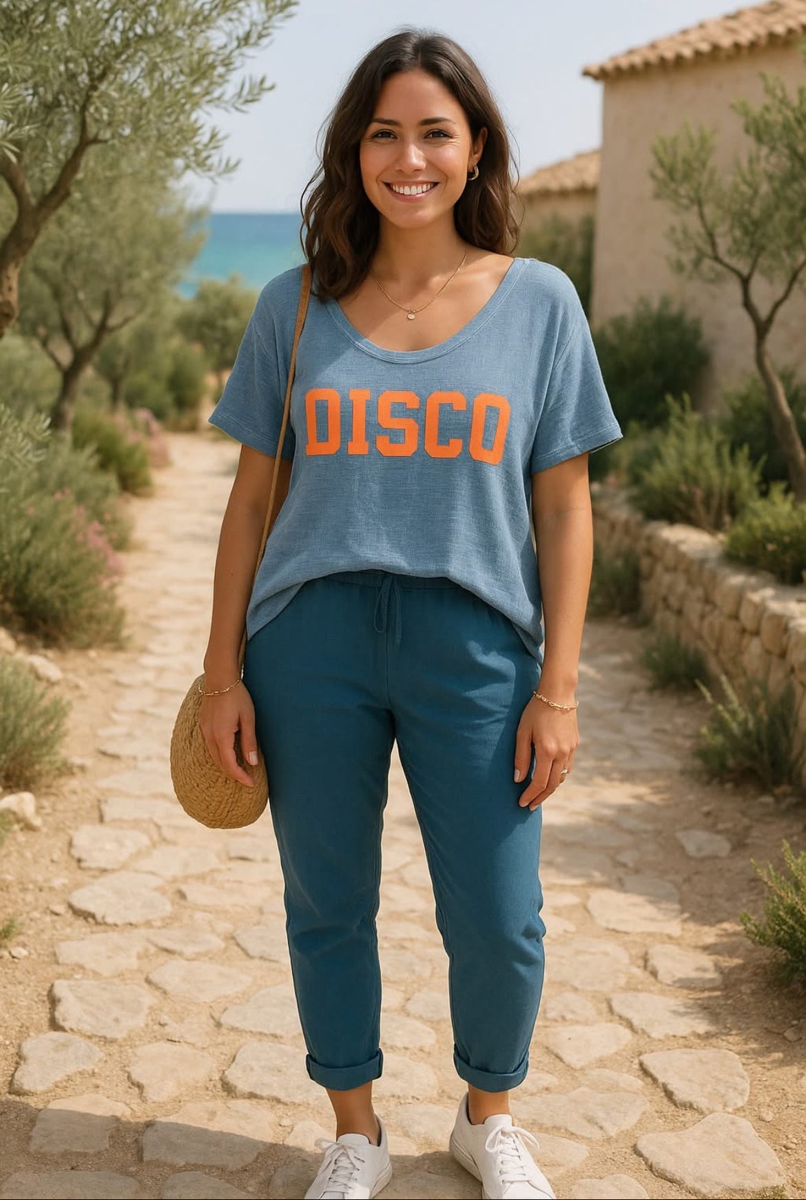 T-shirt Gloria disco flocage pailleté bleu jean porté col V made in Italy 36-46/48