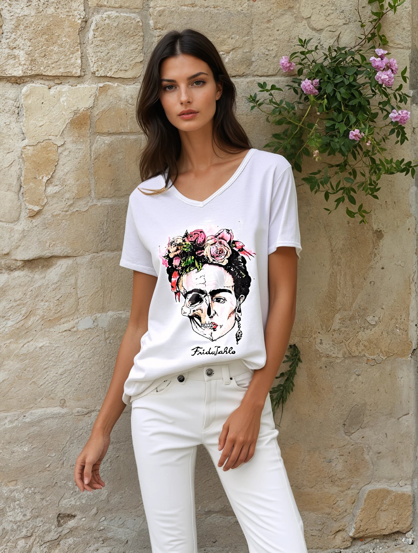 ✨ Tee-shirt blanc Frida Kahlo – Style Artistique & Tendance ✨