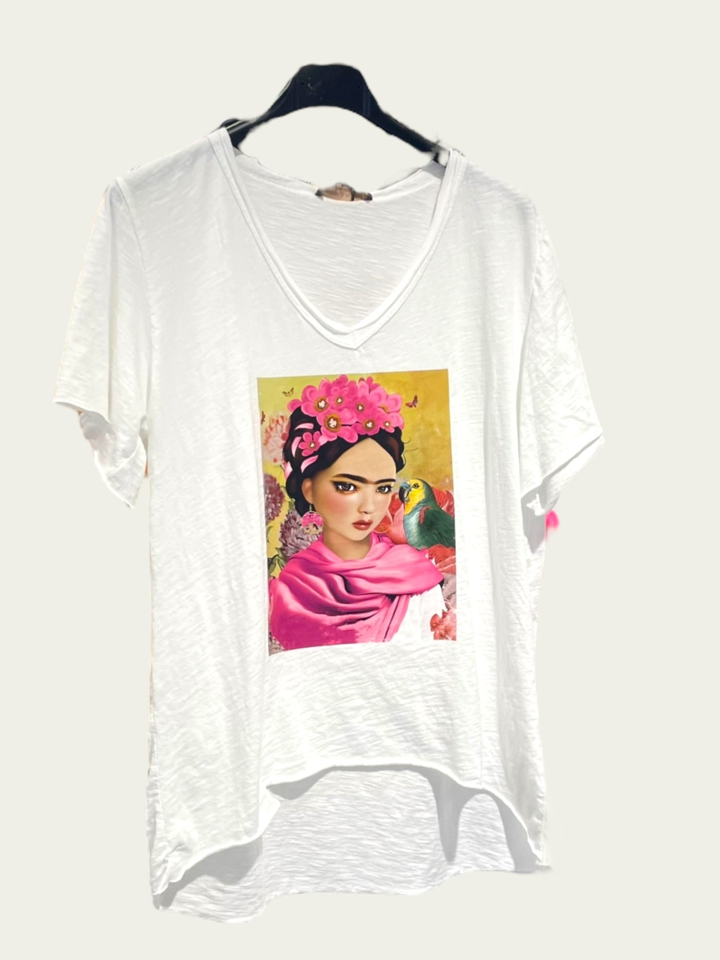 ✨ Tee-shirt blanc Frida Kahlo – Style Artistique & Tendance ✨