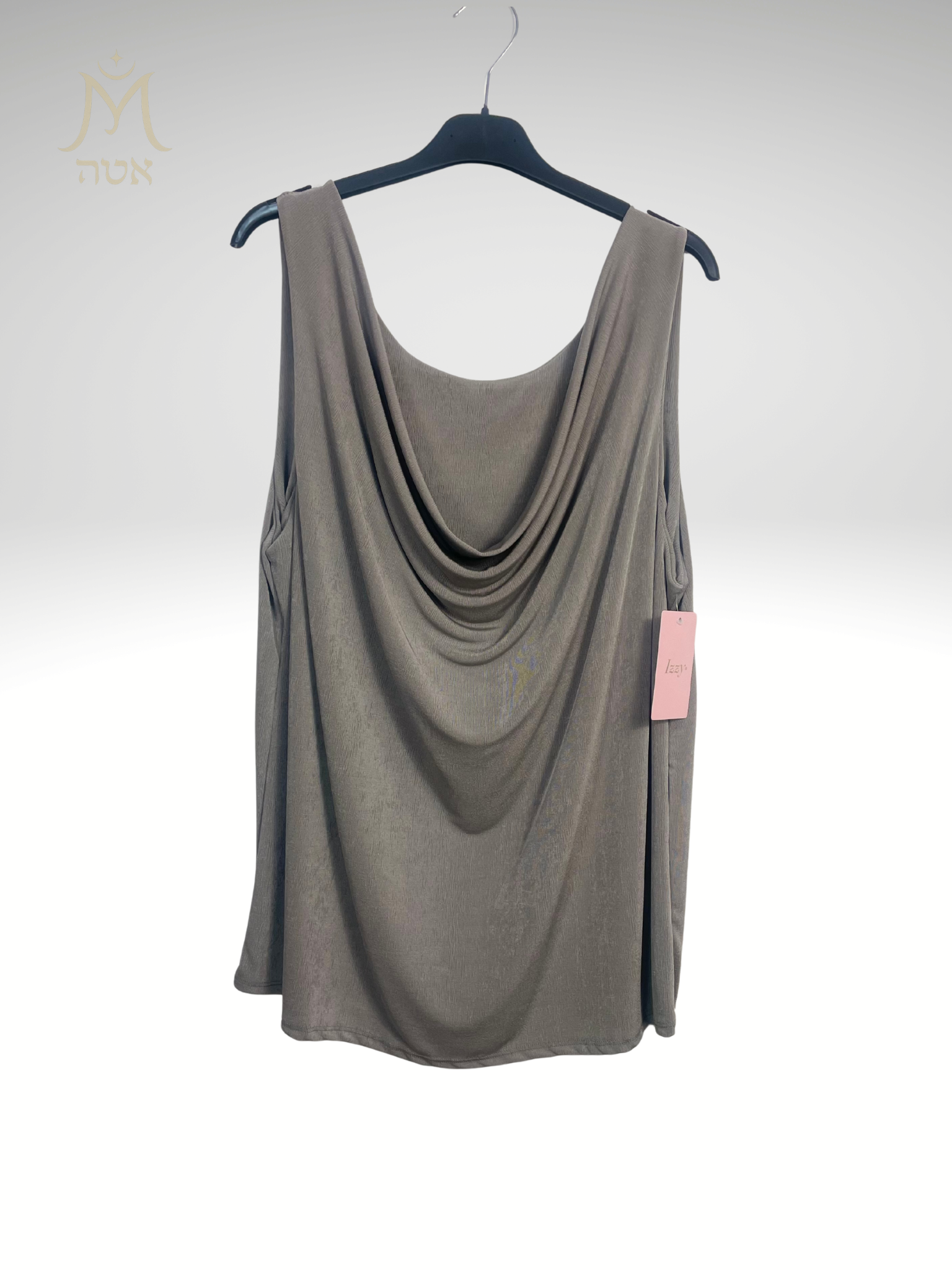 Débardeur pailleté coupe fluide – détail du décolleté – Mam’sailes