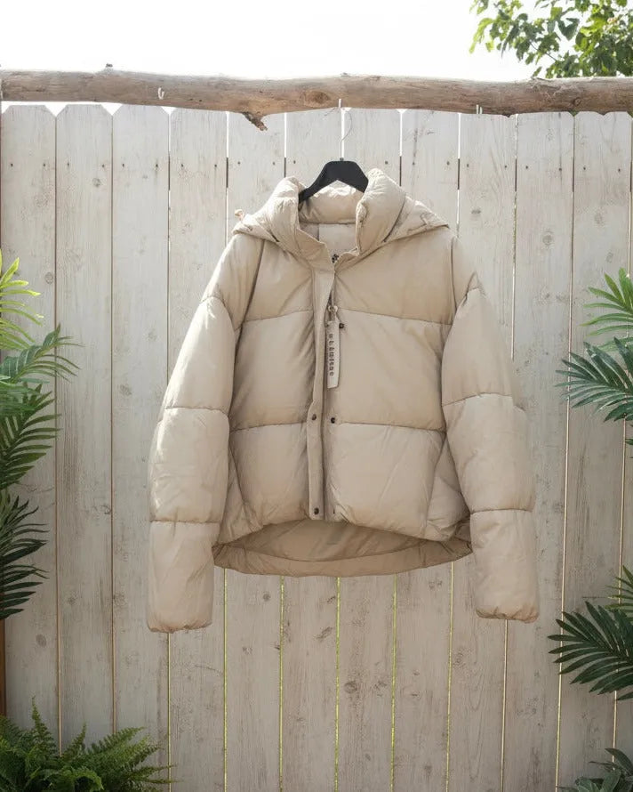 Doudoune satinée femme beige courte avec capuche amovible, Made in Italy