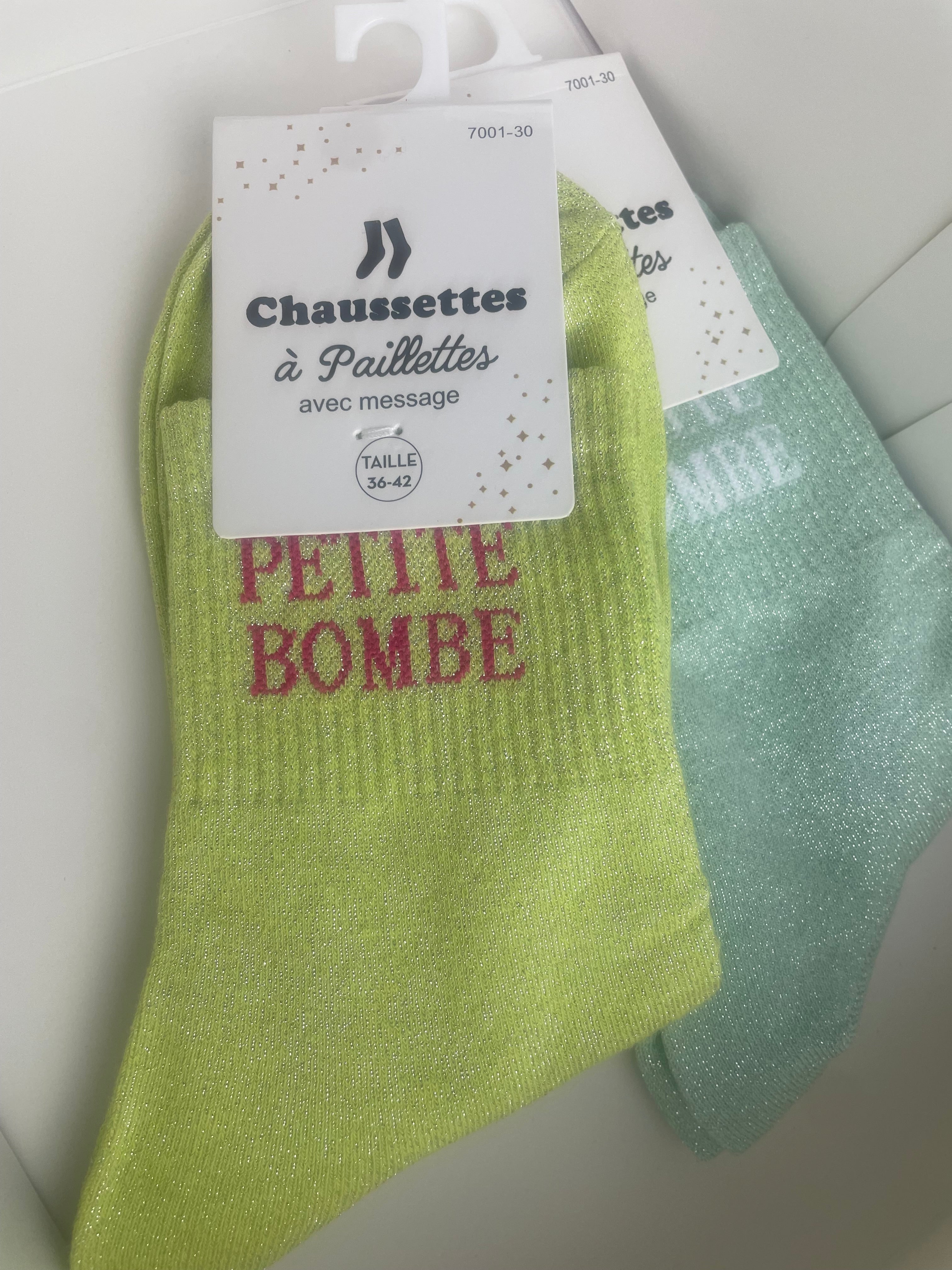 Coloris vert pomme vert d'eau chaussettes Petite Bombe – fraîcheur croquante
