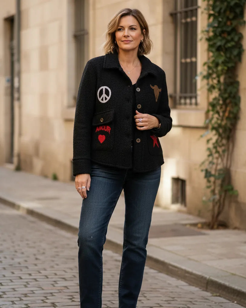 Veste noire badges étoile cœur peace