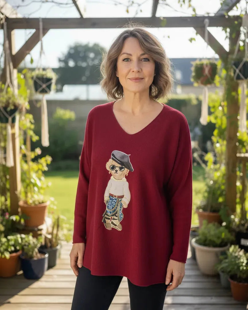 Pull oversize femme bordeaux avec motif ourson doré, col V, coupe ample, made in Italy