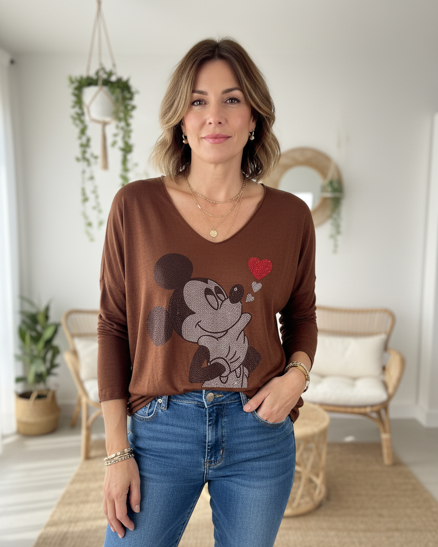 Pull Mickey Love femme marron avec motif Mickey à strass et cœur rouge brillant – mode italienne