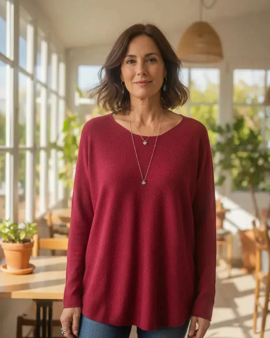 Pull bordeaux femme col rond coupe droite.