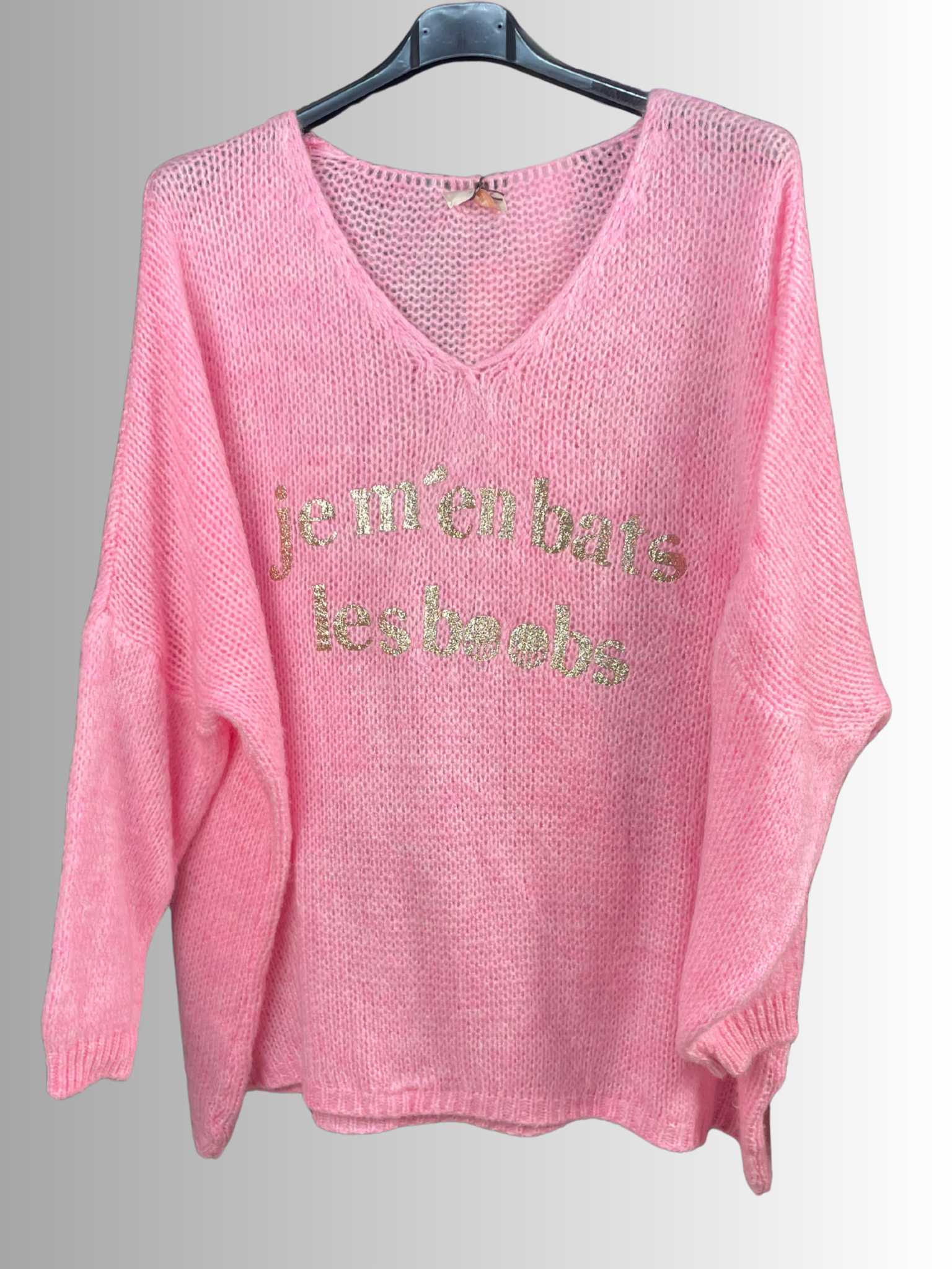 Pull “Je m’en bats les boobs” — L’humour version cocoon