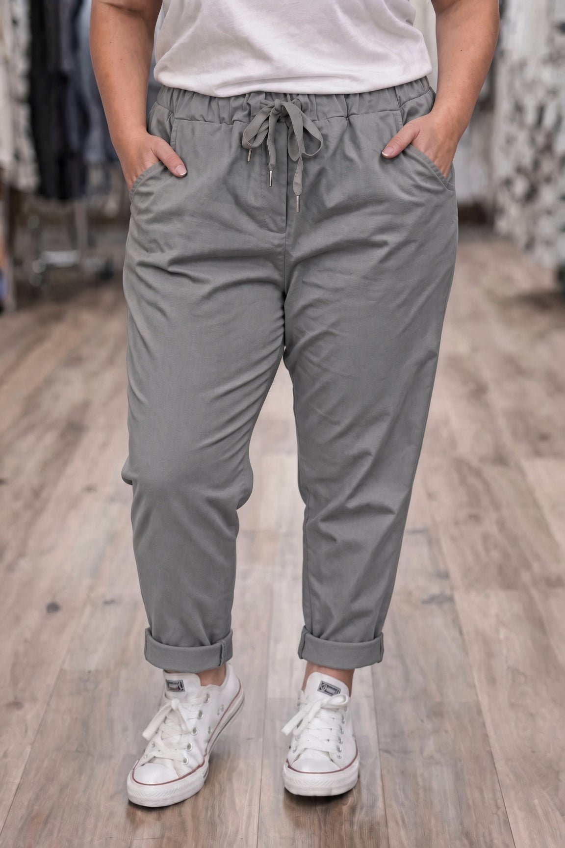 Pantalon magique gris souris