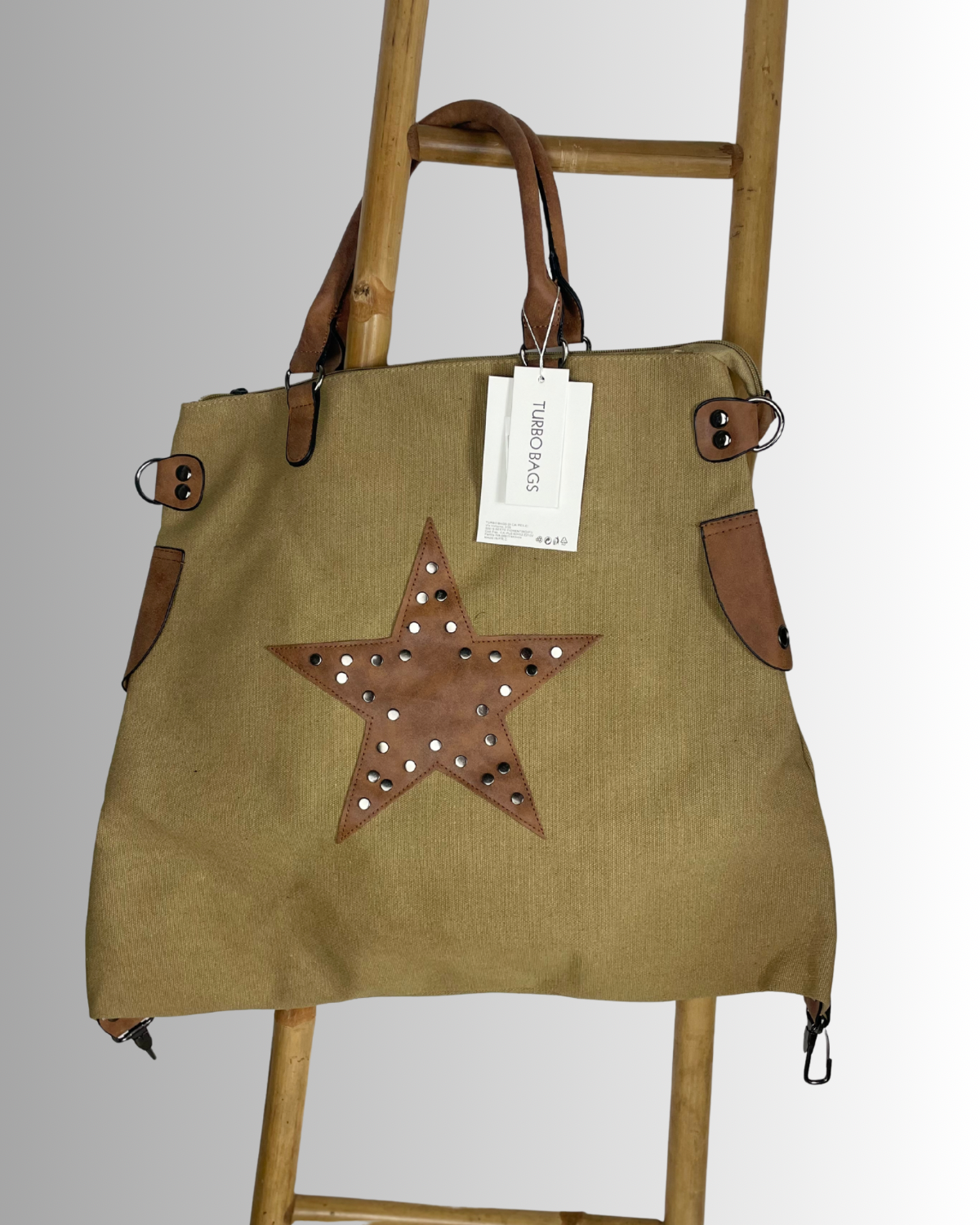 Grand sac camel femme Turbobags avec étoile cloutée, format oversize 53x45 cm