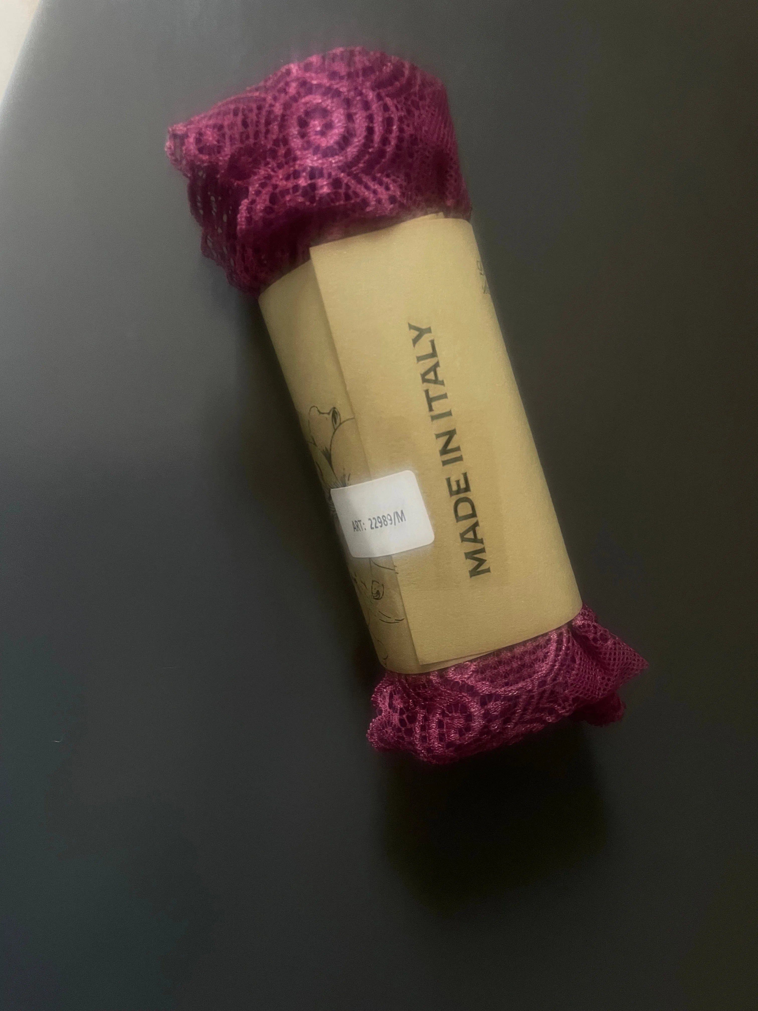 Rouleau Sous-Pull Dentelle L’élégance invisible