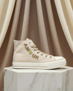 Basket Amour beige à semelle blanche épaisse, vue latérale