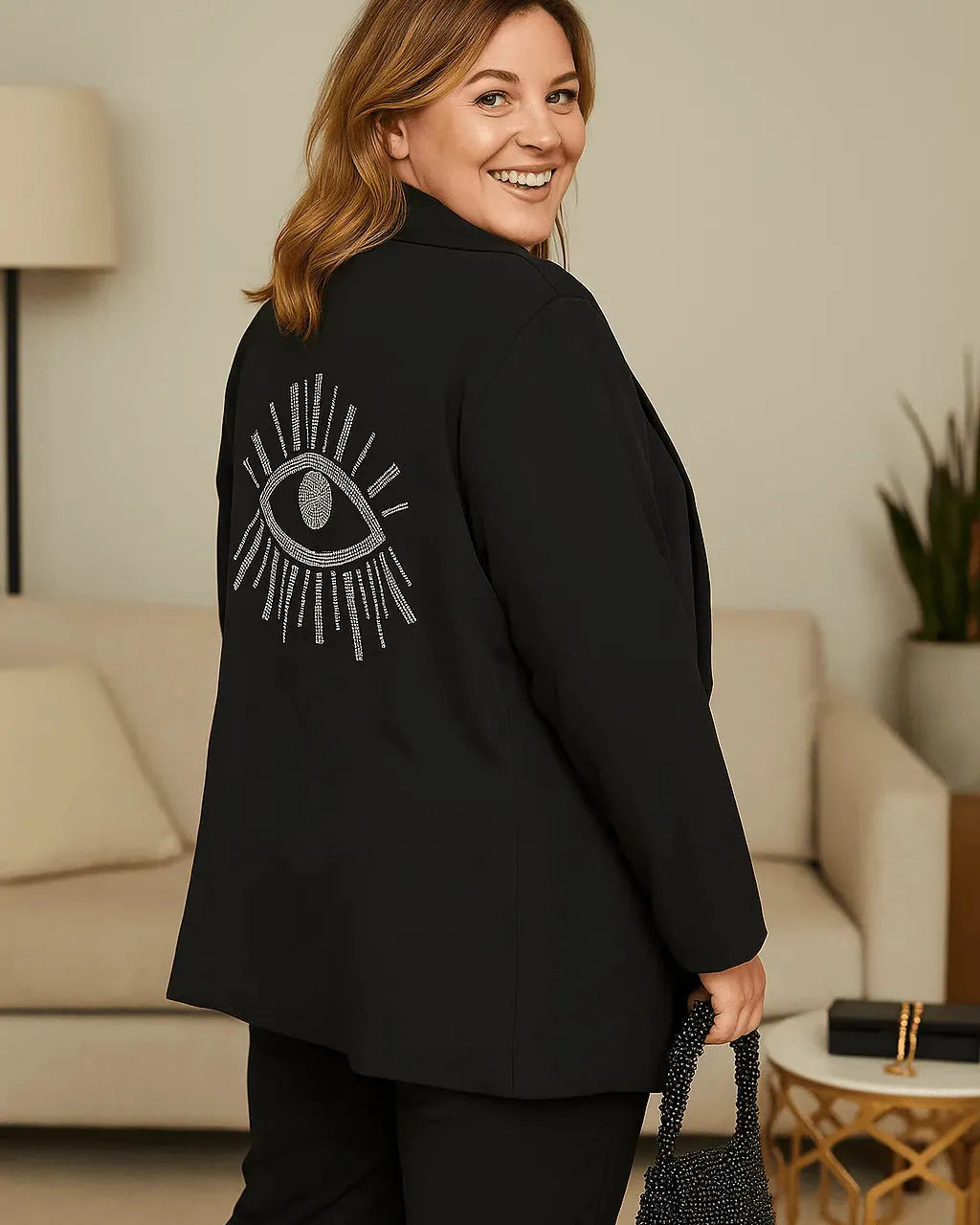 Blazer Œil Strass – L’élégance protectrice - Mam’s Ailes