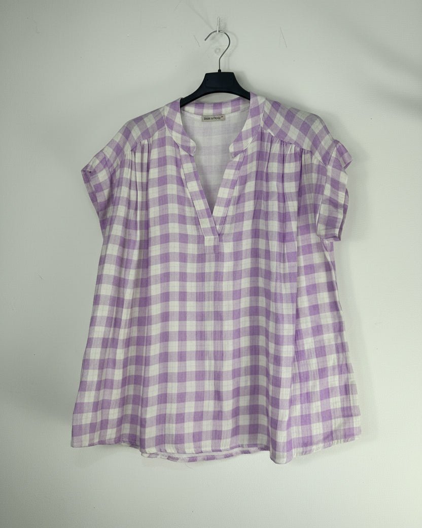 Blouse Lila parme à coupe fluide, vue sur cintre
