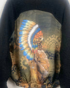 Bomber Aigle Tribal : détail du motif au dos