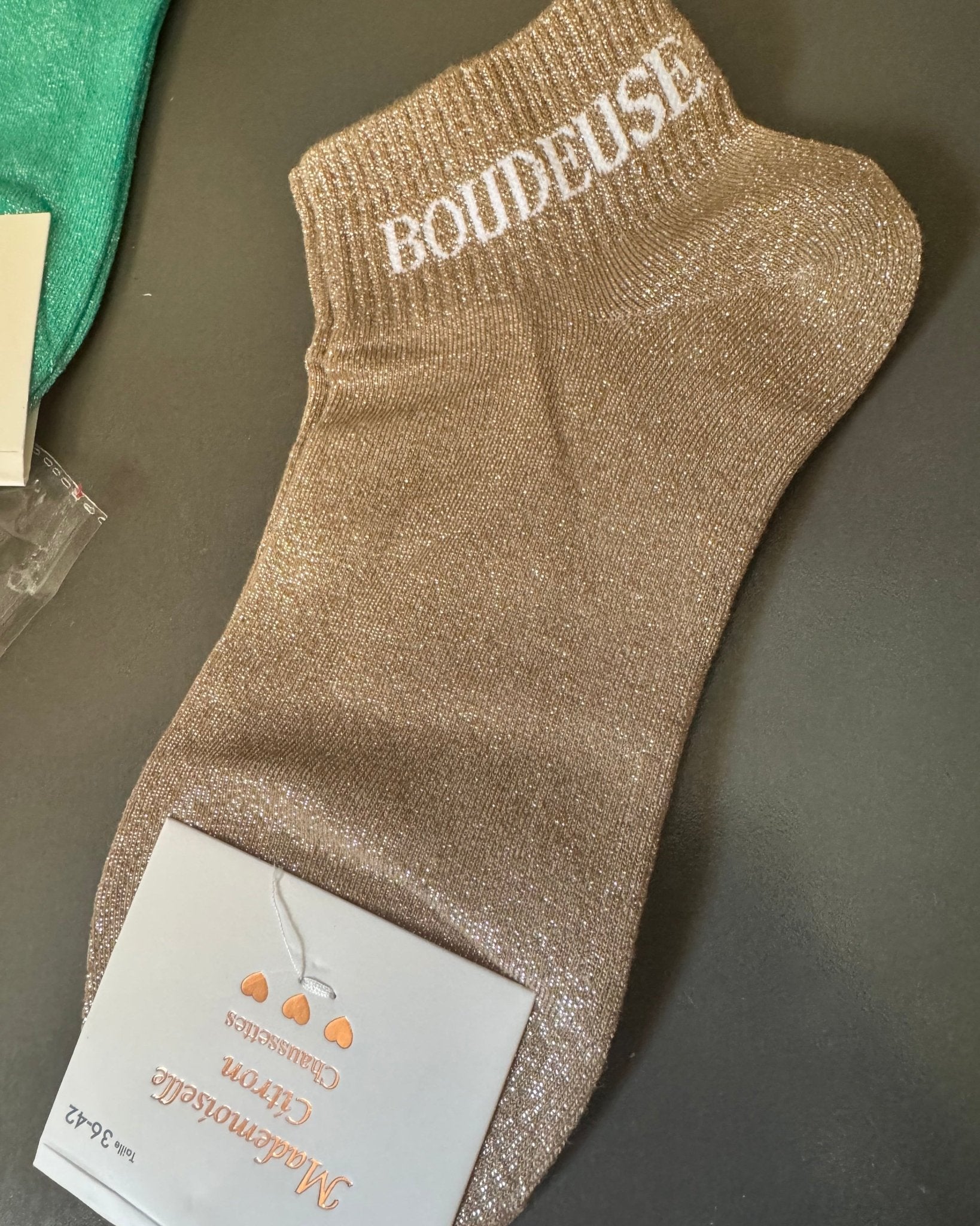 Chaussettes Boudeuse camel et dorées, vue de face