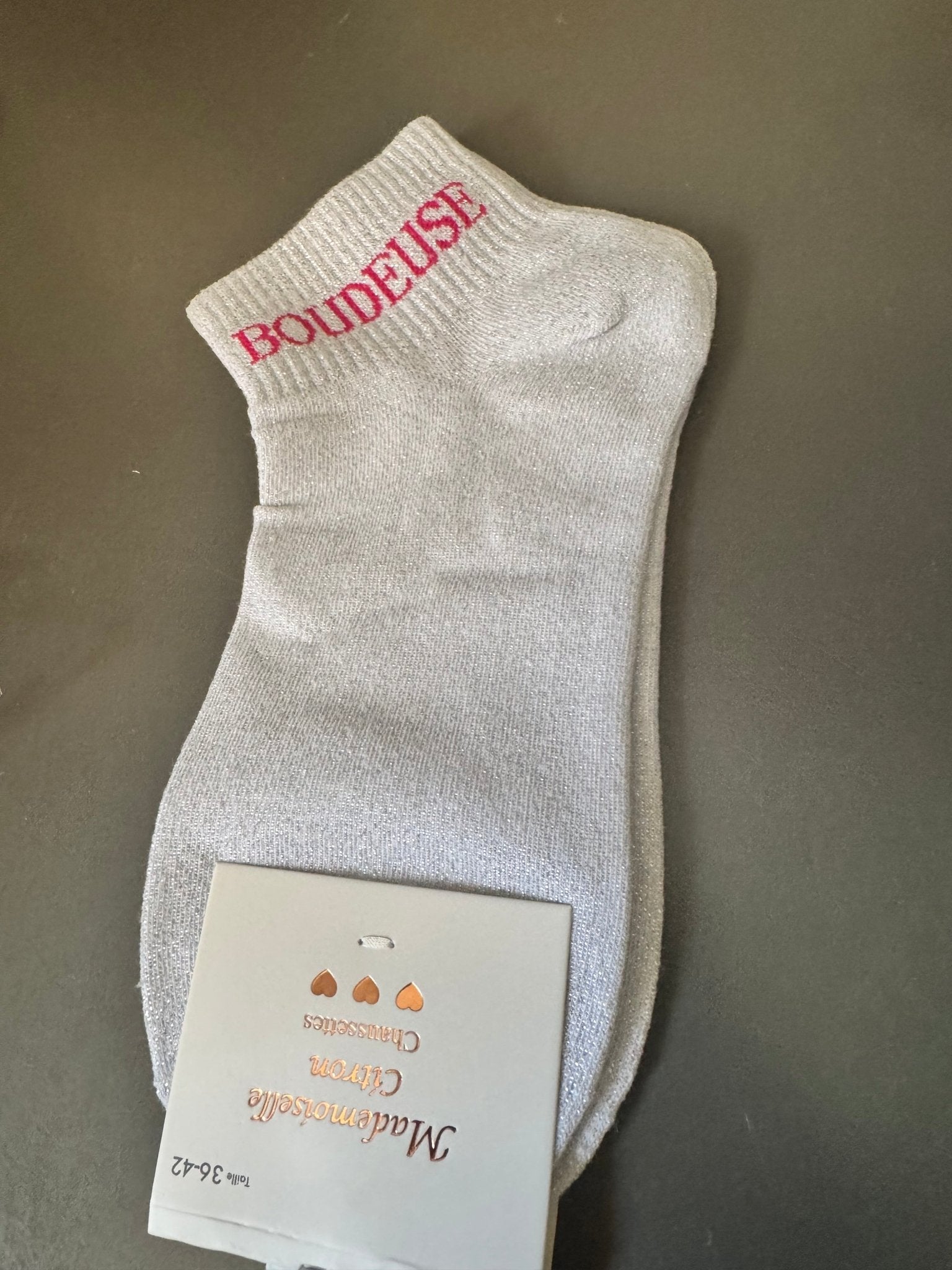 Chaussettes Boudeuse blanches et argentées, vue de face