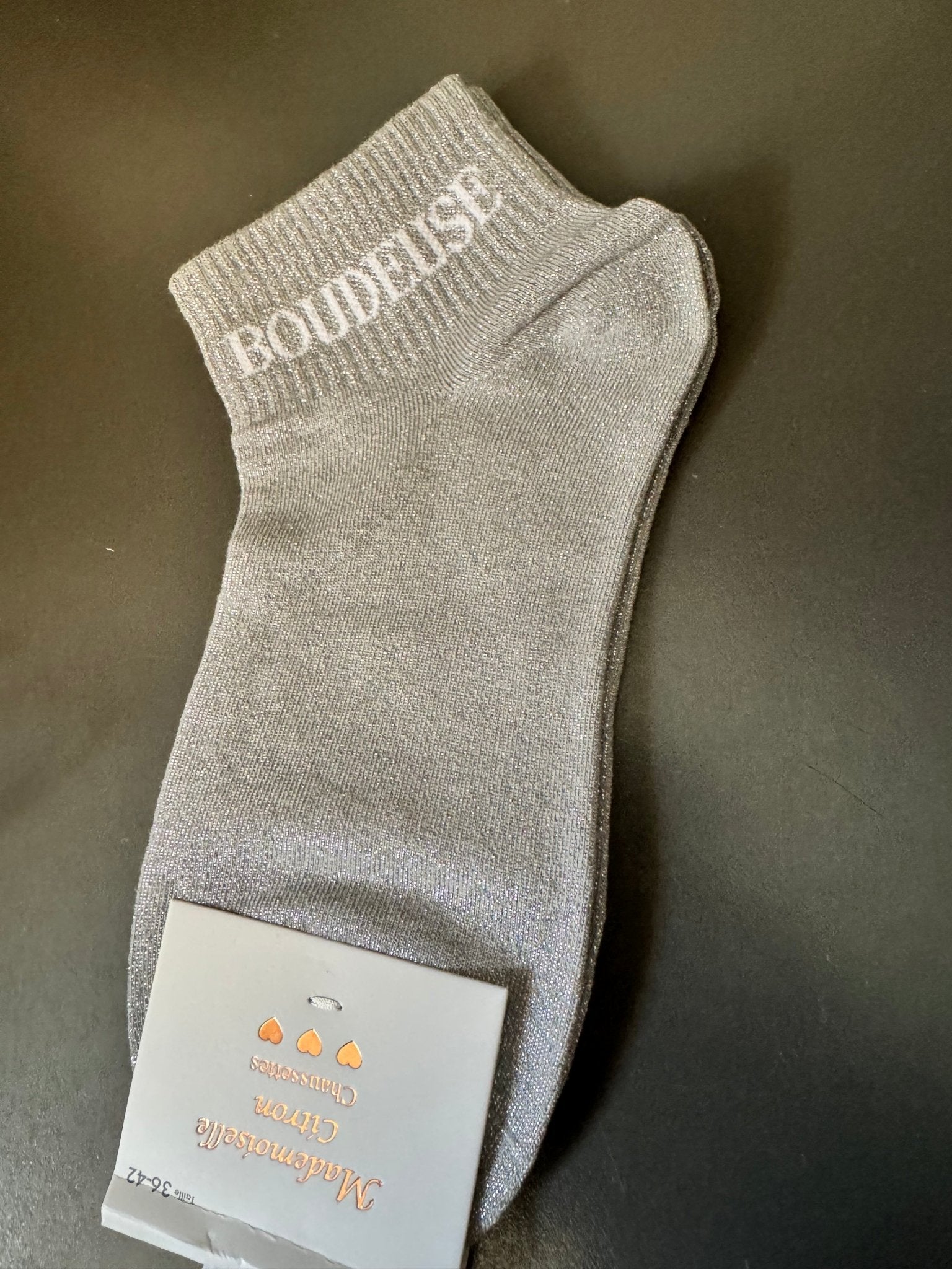 Chaussettes Boudeuse grises et argentées, vue de face