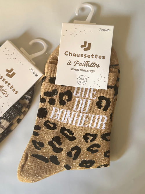 Photo source des chaussettes léopard que du bonheur sous leur carton, vue 2