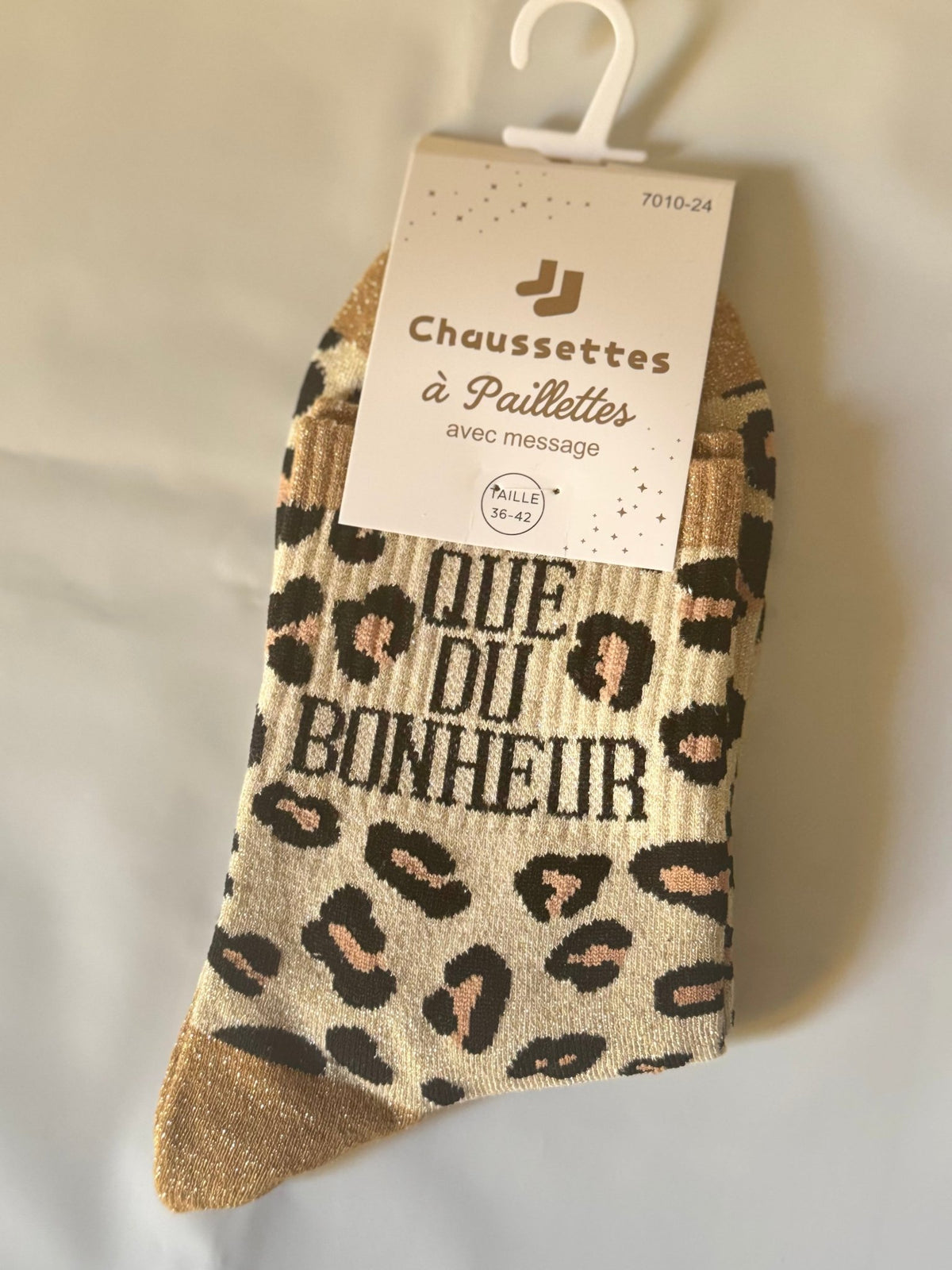 Photo source des chaussettes léopard que du bonheur sous leur carton, vue 4