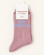 Chaussettes pailletées Reine des garces roses avec écriture bleu ciel