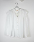 Chemise blanche femme Bianca en coton transparent, coupe ample en forme trapèze, vue sur cintre