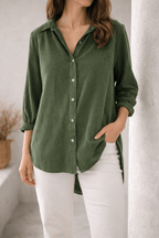 Chemise Margot velours côtelé vert bouteille portée pantalon blanc made in Italy 36-46