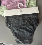 Vue de dos culotte pailletée