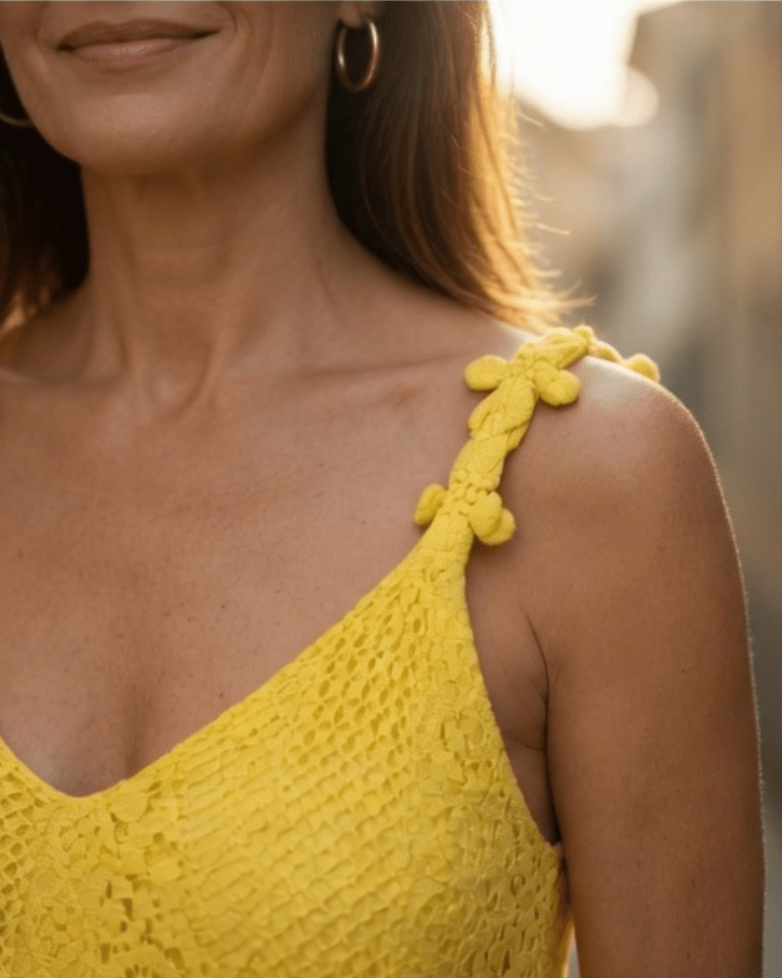 Détails des bretelles, haut évasé made in Italie en coton