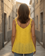 Dos du top femme en crochet doublé coupe évasée