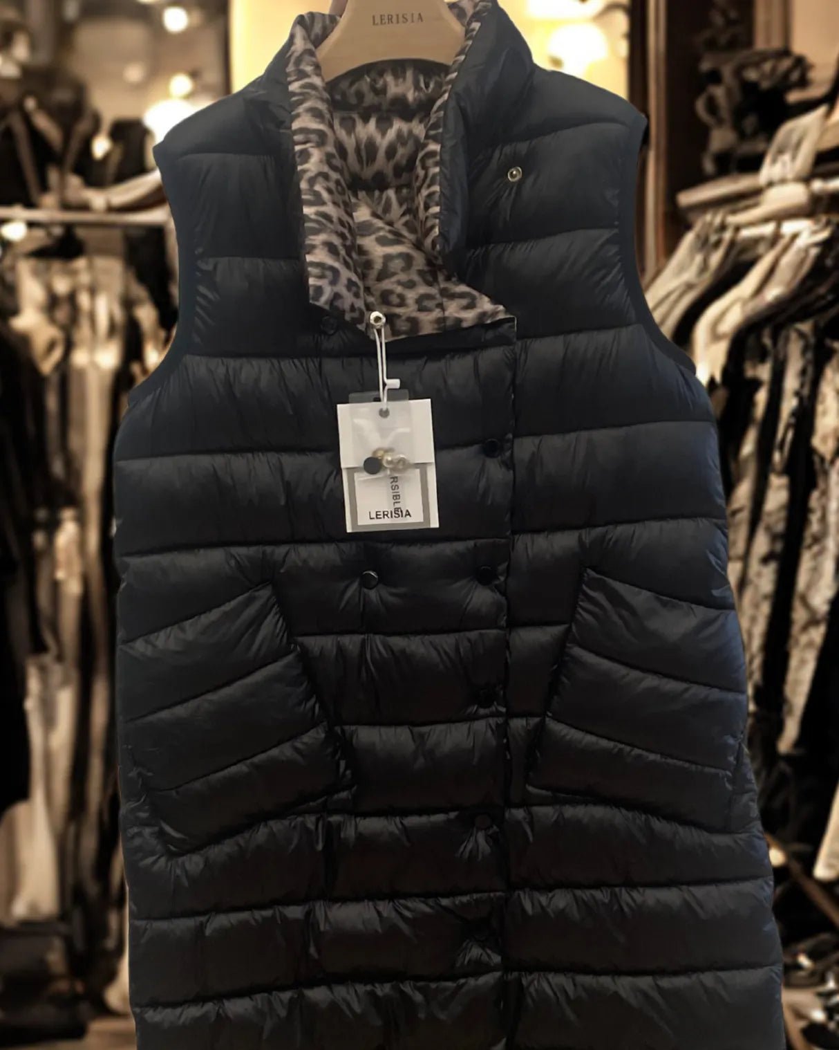 Doudoune Longue Sans Manches Réversible Noir/Léopard – 2 en 1 - Mam’s Ailes