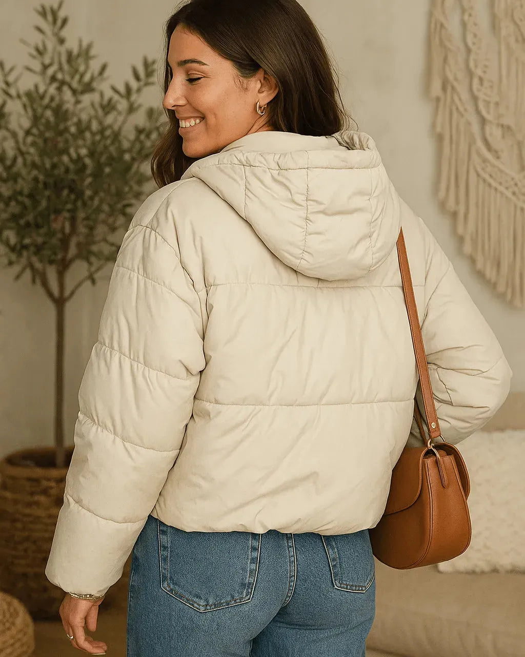 Doudoune femme chaude et légère, finition satinée luxueuse, imperméable