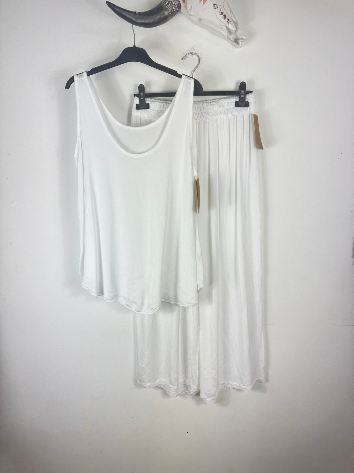 Ensemble Léa blanc en viscose, top et pantalon jambes larges
