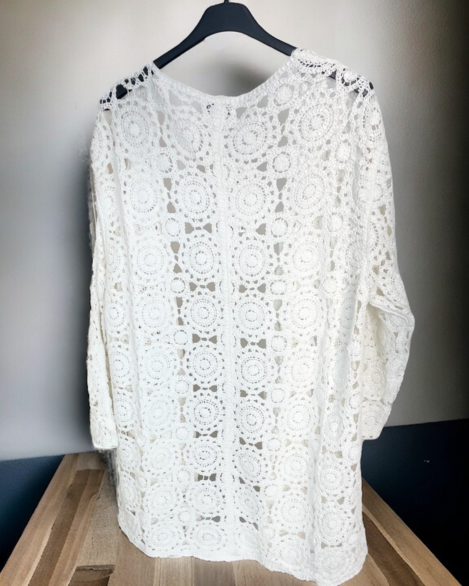 Gilet Long en Crochet Bohème - Chic – Élégance et Confort pour l'Été - Mam’s Ailes